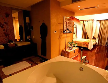 上海黄浦养生会所的黄昏恋：当爱情遇上八十岁